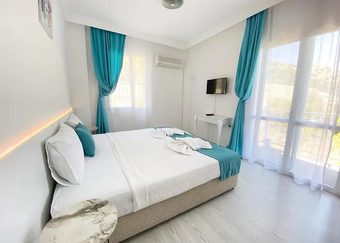 Otel Minerva Port 3*